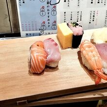 すでに２つほど食べた気が。