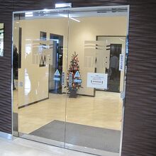 ここから入ります