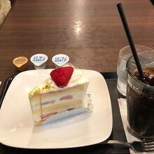 66カフェのケーキセット