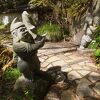 塔之沢駅から早川の谷に降りて行く途中に