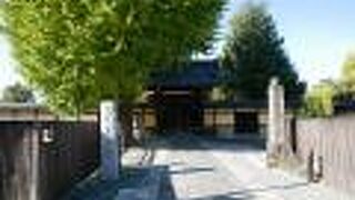 普通の大き目のお寺