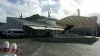 二見港船客待合所