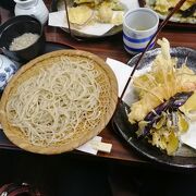 天ぷら豪華で美味しいお蕎麦