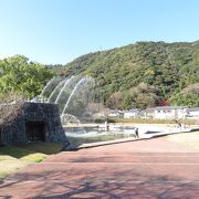 錦帯橋とロープウェイの駅の間にある大きな公園