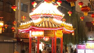 あずま屋があります