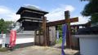 下屋敷は城址ではなく別邸