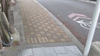 土佐藩邸跡、蛸薬師橋から西へ