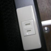 コンセントが付いているので、充電が出来ました。