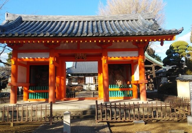 奈良時代からの歴史が感じられる寺院