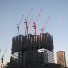 付近は更に工事中の箇所が多く見られます。