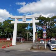 唐津くんちの有名な神社