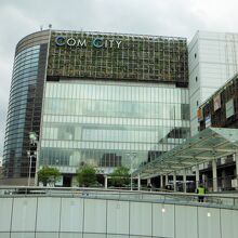 COM CITY(黒崎駅コンコースから)