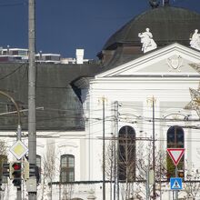 宮殿もしくは官邸