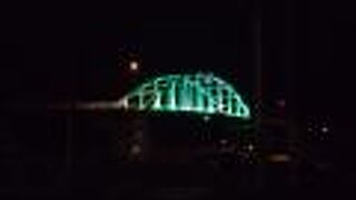 夜はライトアップ