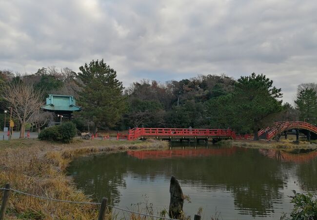 金沢文庫の隣にある美しい景色の寺