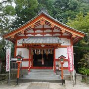 太宰府天満宮内随一のパワースポットとされる神社