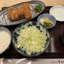 とんかつ馬車道さくら 本店