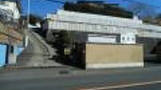 墓地が見えなければ、寺の存在に気付かない