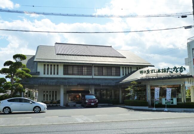 柿の葉すし本舗たなか 五條本店