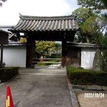 山門の様子です。