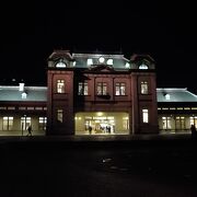 JR門司港駅構内にありますが、観光案内所も駅舎同様に歴史を感じます。