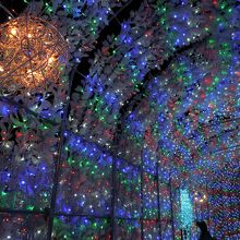 イルミネーションのトンネル②