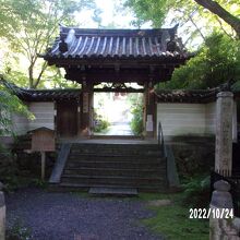 山門の様子です。