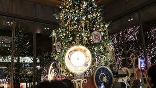 毎年テーマが変わる