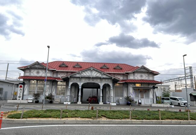 辰野金吾設計の駅舎。