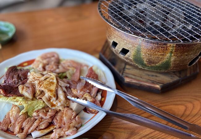 美味しい地鶏の炭火焼