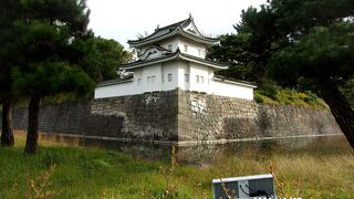 かつては平安京の大内裏と今も残っている神泉苑の場所に造られました。