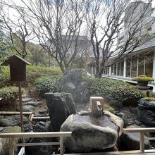 飲泉もできます。