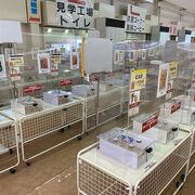 愛知県名物のえびせんべいの本場