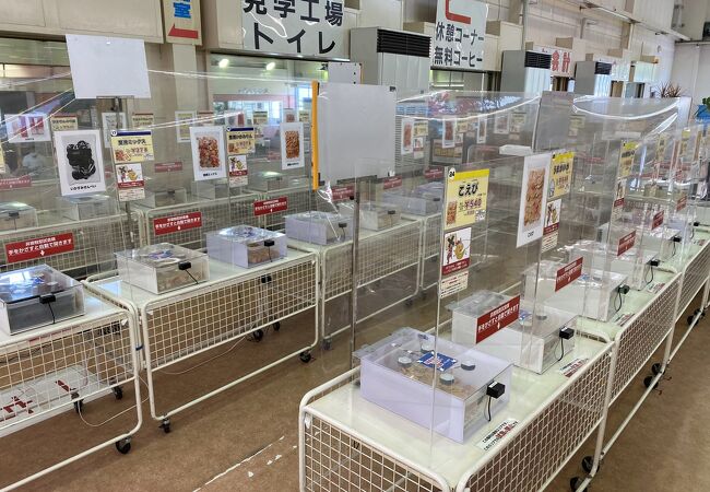 愛知県名物のえびせんべいの本場