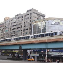 南京復興駅付近