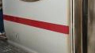 名古屋駅では乗り場が異なる