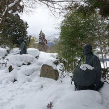 芭蕉と曽良の像