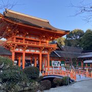 北山のふもとに鎮座する　京都で最も古い神社