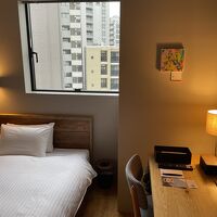 コンパクトですが温もりあふれる室内でした。