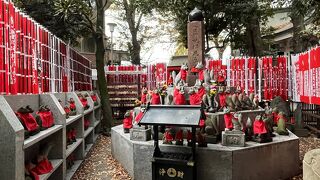 境内ではいなり寿司を販売