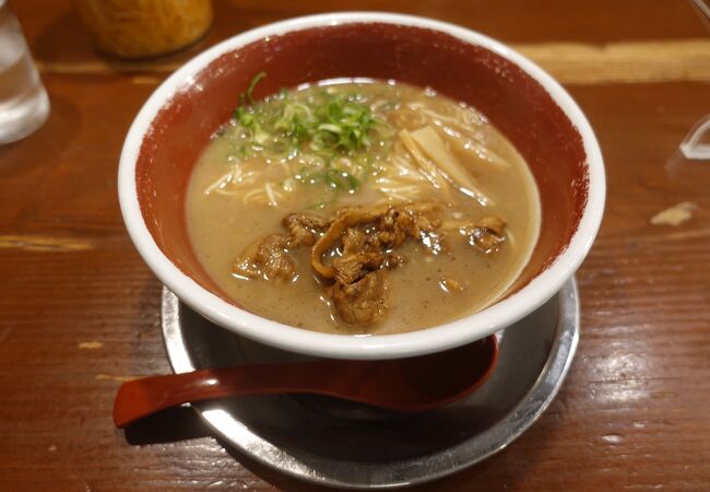 人生初の徳島ラーメン。意外に食べやすかった。