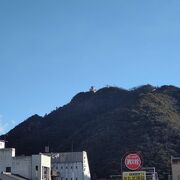 岐阜城のある山