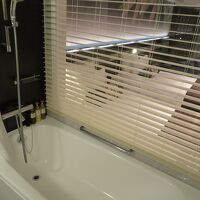 ラブホチックな仕切遮光幕