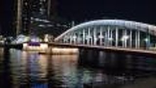 デザイン良くて歴史ある橋