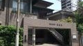 一見住宅のよう