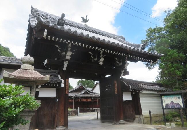 真言宗泉湧寺派の寺です