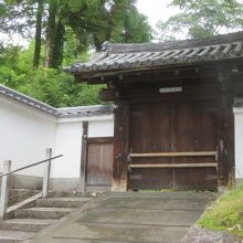 知恩院の塔頭です