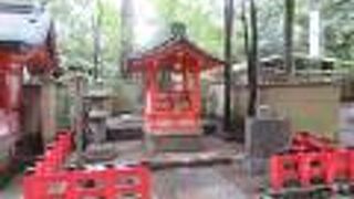 日吉社の隣にあります