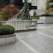 新宿三井ビルクリスマスイルミネーション