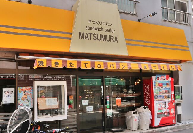 大正10年創業、レトロな町のパン屋さん